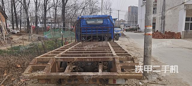 整機(jī)左側(cè)（設(shè)備外觀及核心部件）