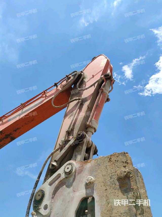 小臂整體右前(工作和回轉(zhuǎn)裝置) 小臂整體右前(工作和回轉(zhuǎn)裝置)