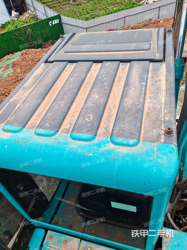 駕駛室頂部俯視（上車部件）