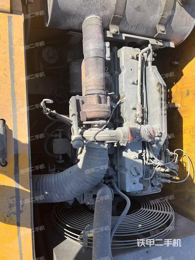 發(fā)動(dòng)機(jī)整體俯視（整機(jī)外觀）