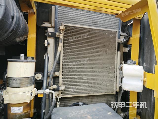 散熱器正面（大件艙室）