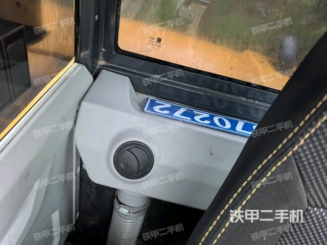 座椅后部（駕駛室部分）