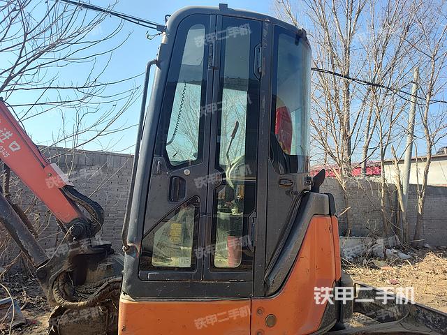 驾驶室整体（整机外观）