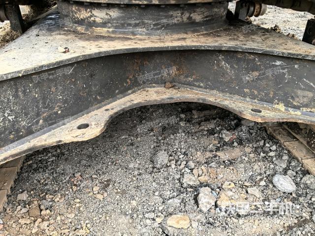 大臂根部?斜視（工作和回轉(zhuǎn)裝置）