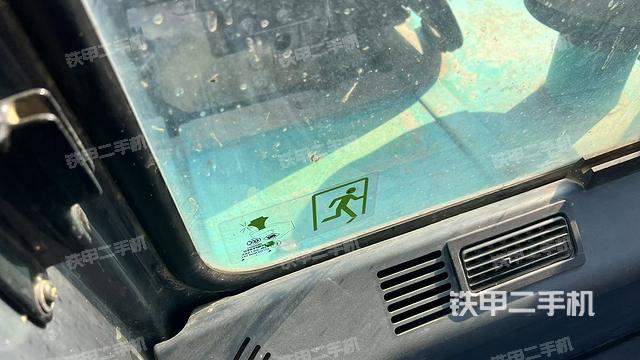 后窗玻璃角標(biāo)(駕駛室部分) 后窗玻璃角標(biāo)(駕駛室部分)