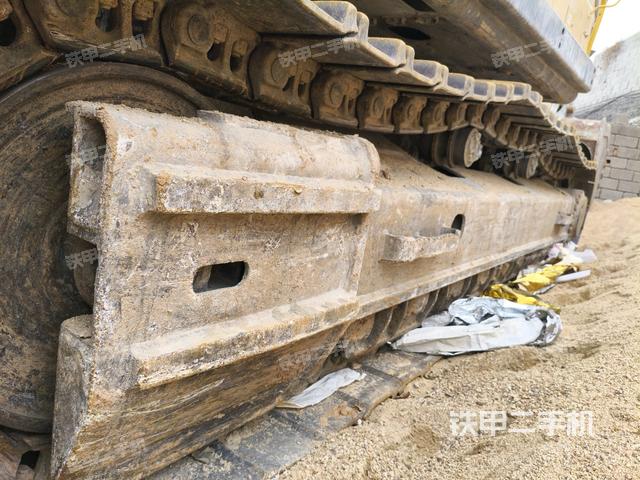 右側(cè)履帶整體（行走機(jī)構(gòu)）