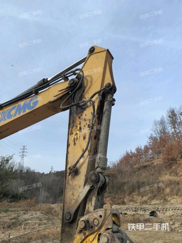 小臂整體右前(工作和回轉(zhuǎn)裝置) 小臂整體右前(工作和回轉(zhuǎn)裝置)