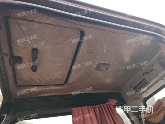 頂棚整體（駕駛室部分）