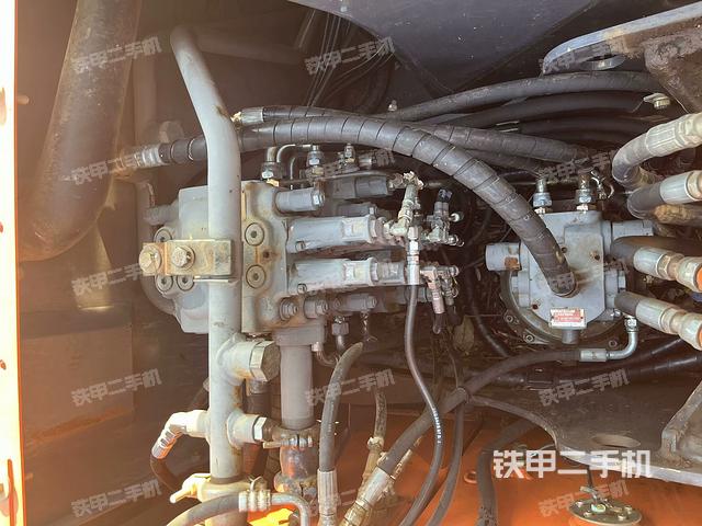 回轉(zhuǎn)馬達(dá)（上車(chē)部件）