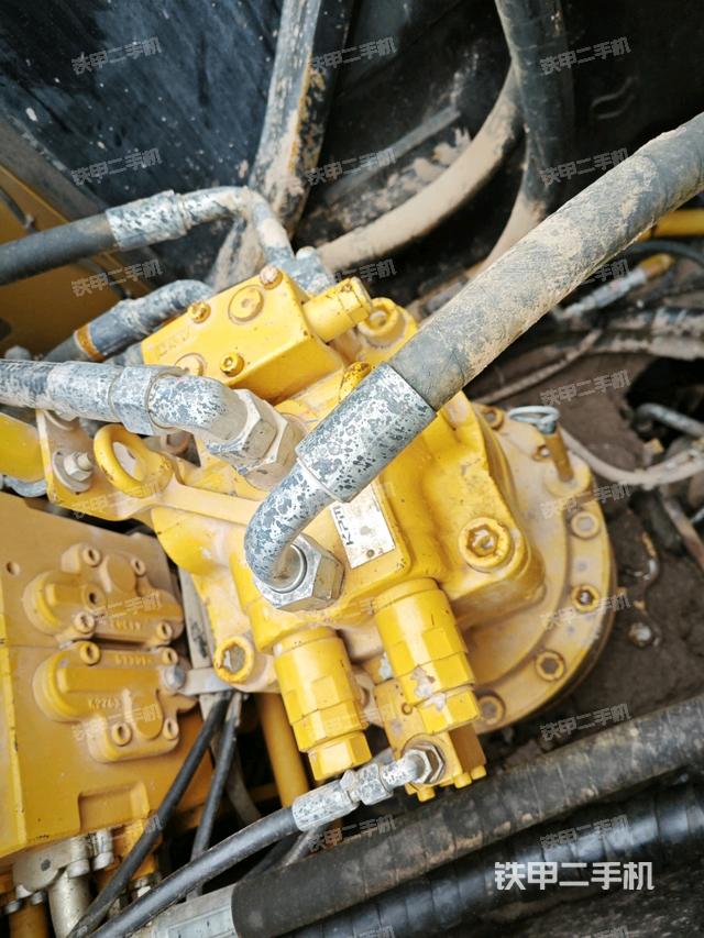 回轉(zhuǎn)馬達（上車部件）