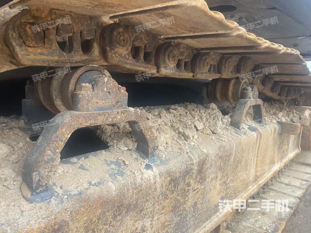 单侧履带整体（整机外观）