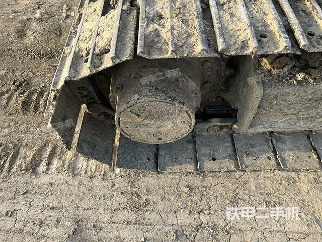 右驅(qū)動(dòng)輪（行走機(jī)構(gòu)）