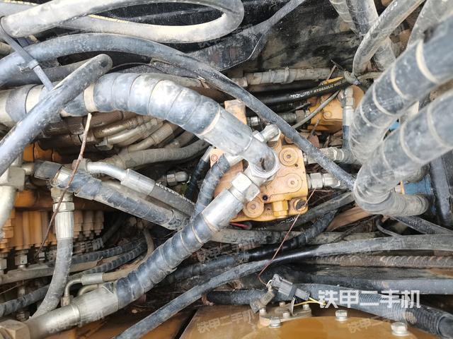 回轉(zhuǎn)馬達(dá)（上車部件）