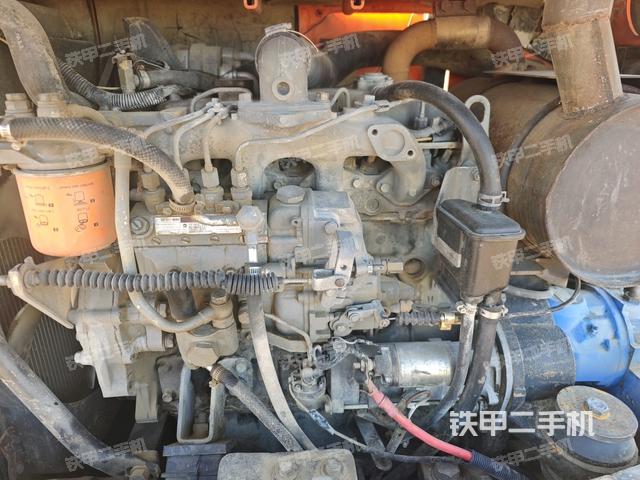 發(fā)動(dòng)機(jī)室（上車部件）