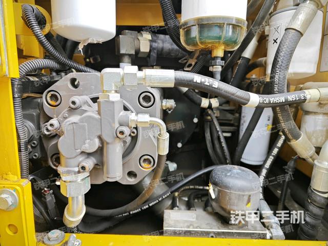 液壓泵斜45?左（大件艙室）