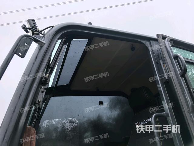 頂棚整體（駕駛室部分）