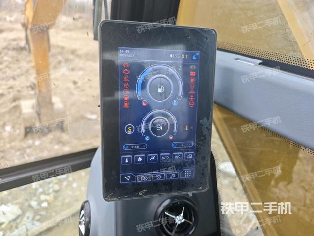 ?駕駛室正側(cè)（駕駛室部分）