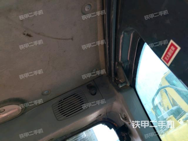 后窗玻璃角標(biāo)(駕駛室部分) 后窗玻璃角標(biāo)(駕駛室部分)