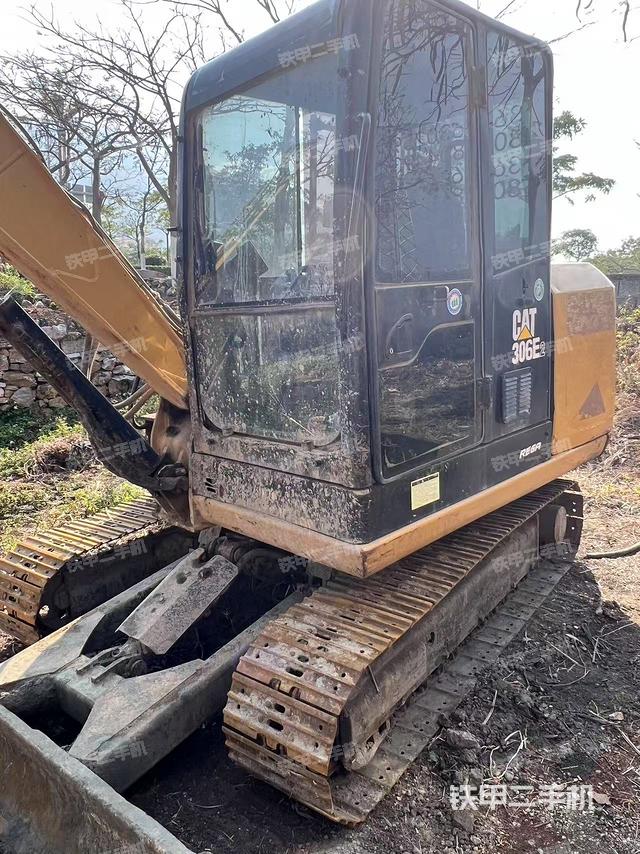 驾驶室整体（整机外观）