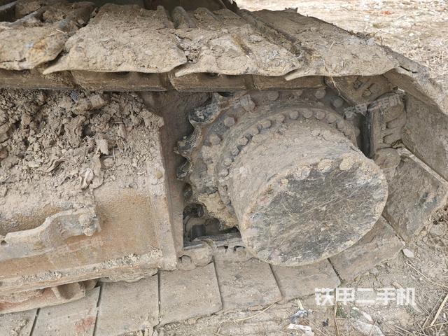 左驅(qū)動輪(行走機構(gòu)) 左驅(qū)動輪(行走機構(gòu))