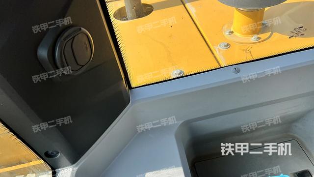 后窗玻璃角標(biāo)（駕駛室部分）