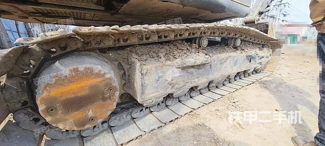 单侧履带整体（整机外观）