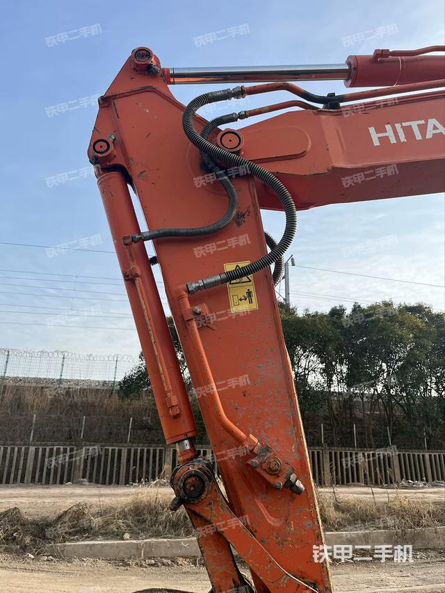 小臂整體左后（工作和回轉(zhuǎn)裝置）