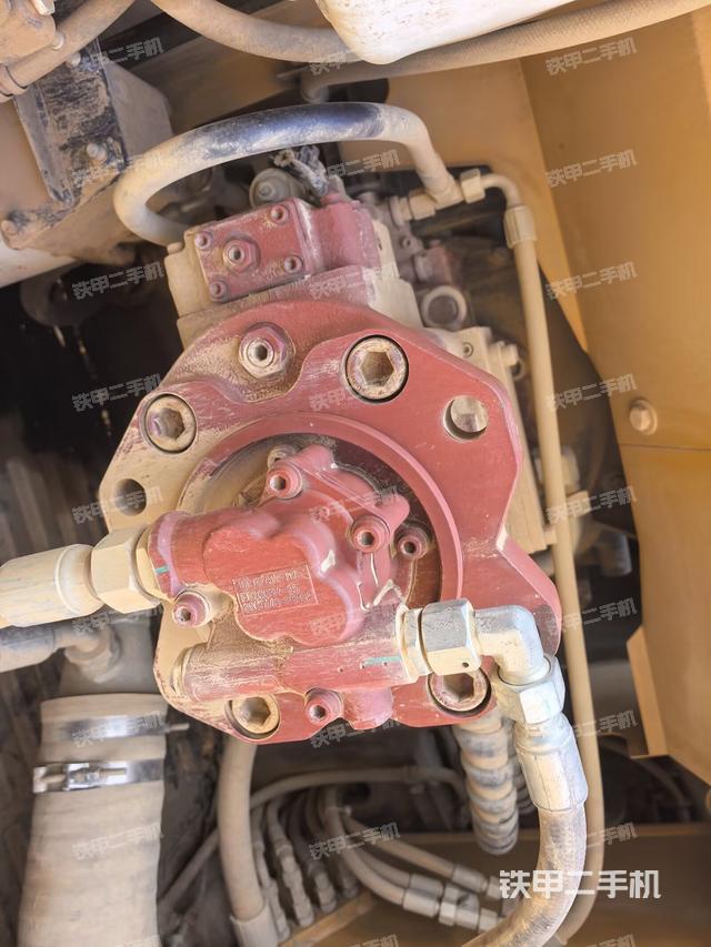 液压泵斜45 右(大件舱室) 液压泵斜45 右(大件舱室)