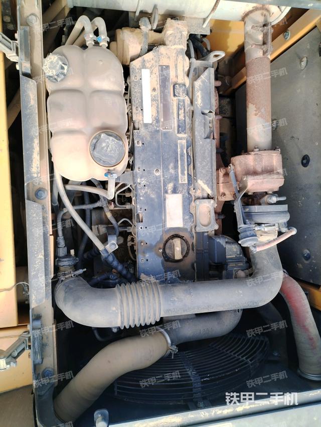 發(fā)動機(jī)室(上車部件) 發(fā)動機(jī)室(上車部件)