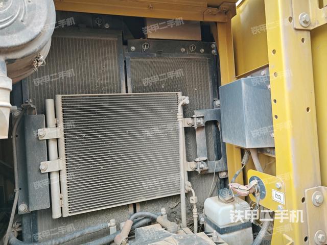 散熱器正面（大件艙室）