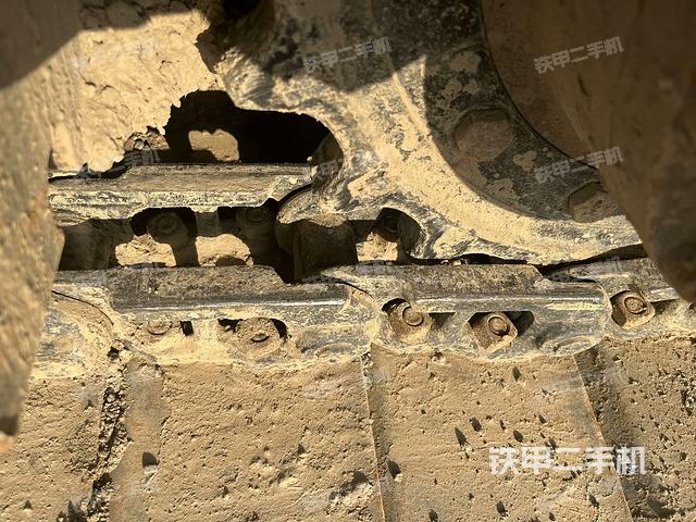 左側(cè)行走馬達(dá)蓋板（行走機(jī)構(gòu)）