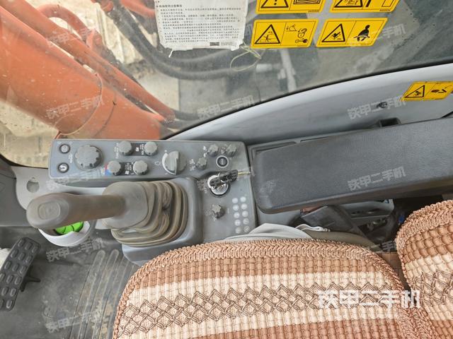 后窗玻璃角標(biāo)(駕駛室部分) 后窗玻璃角標(biāo)(駕駛室部分)