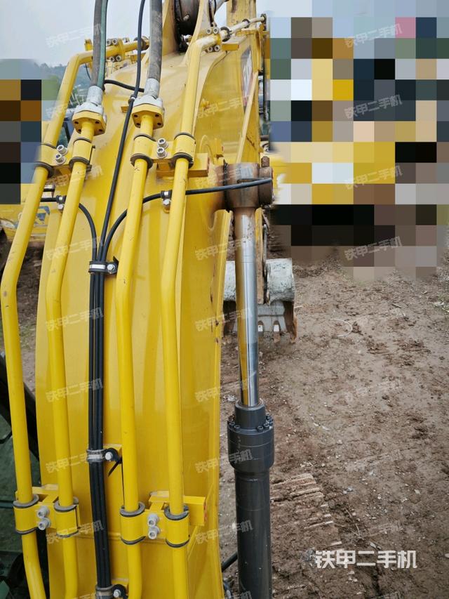 大臂背部俯視（工作和回轉(zhuǎn)裝置）