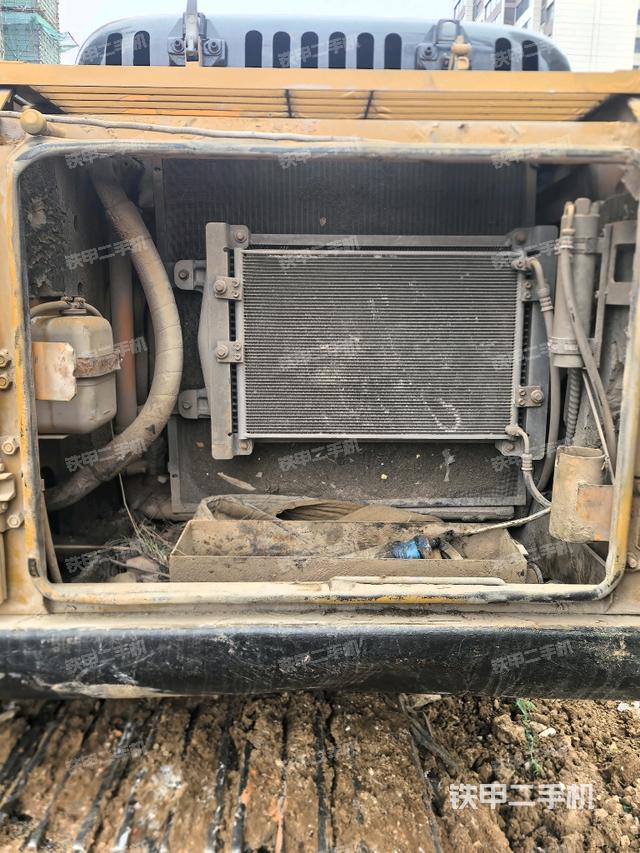 散熱器正面（大件艙室）