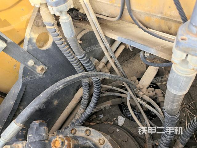 中央回轉(zhuǎn)接頭特寫(上車部件) 中央回轉(zhuǎn)接頭特寫(上車部件)