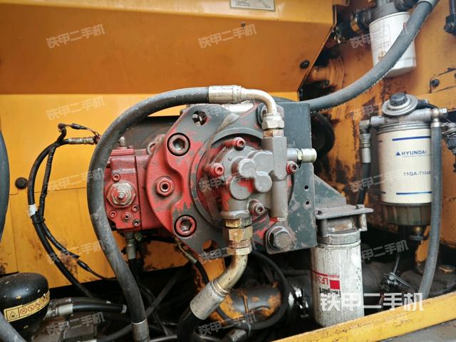 液壓泵室（大件艙室）