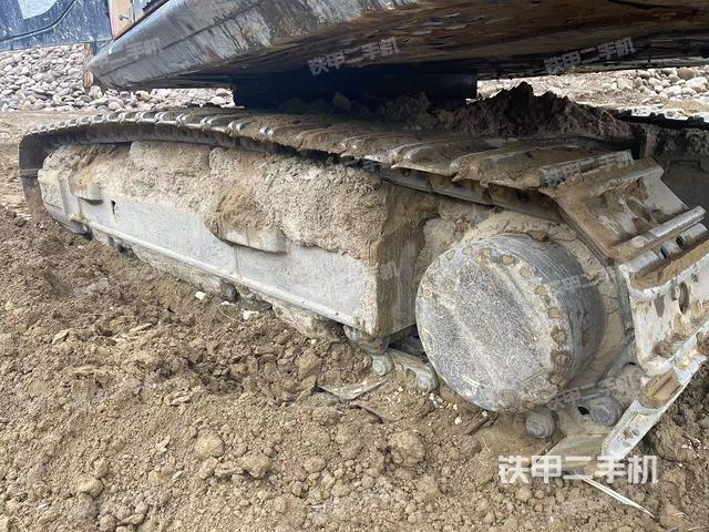 单侧履带整体（整机外观）