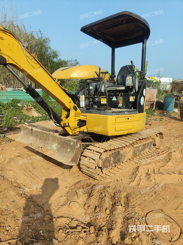 驾驶室整体（整机外观）