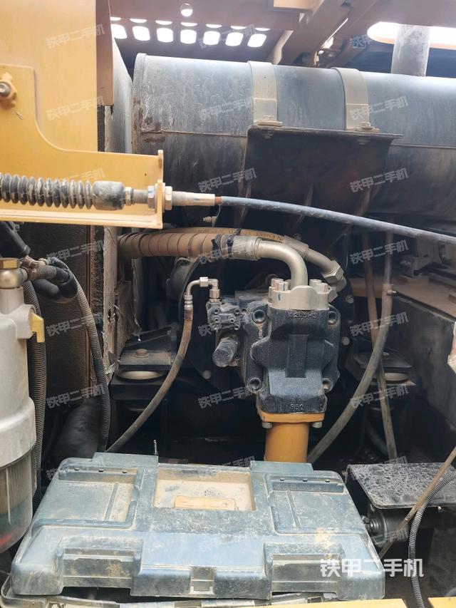 液壓泵室（大件艙室）