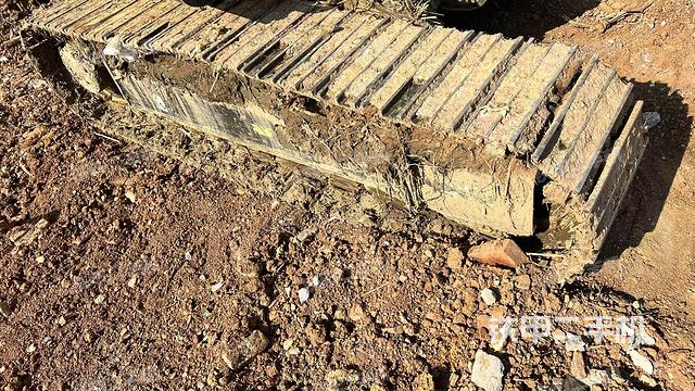 左側(cè)履帶整體?（行走機(jī)構(gòu)）