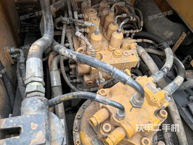 駕駛室頂部俯視（上車部件）