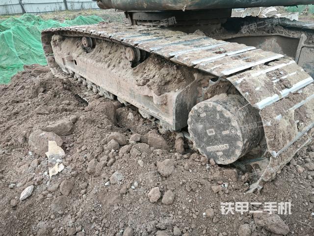 左側(cè)履帶整體?（行走機(jī)構(gòu)）