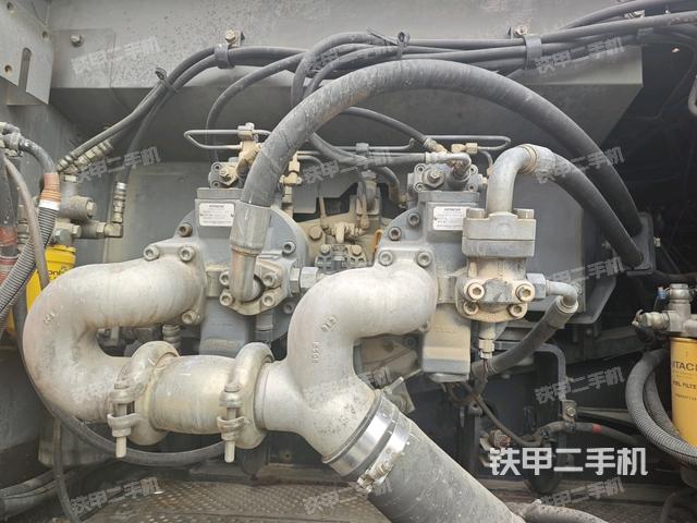 散熱器正面(大件艙室) 散熱器正面(大件艙室)