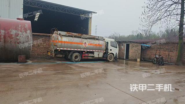 整机左侧（设备外观及核心部件）