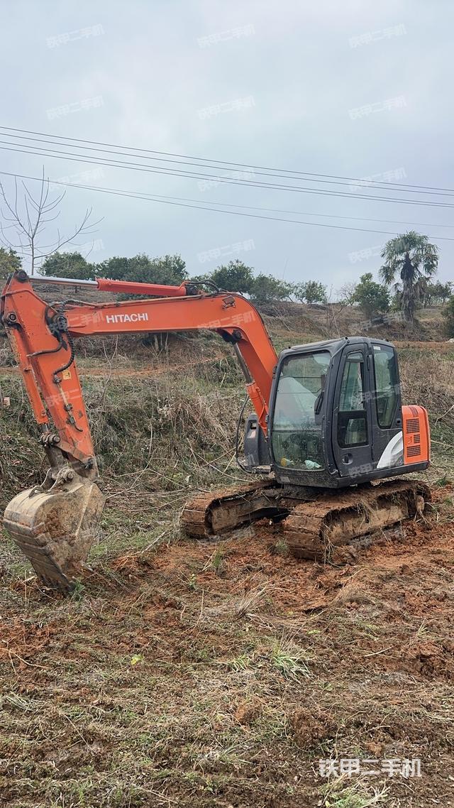 單側(cè)履帶整體（整機(jī)外觀）