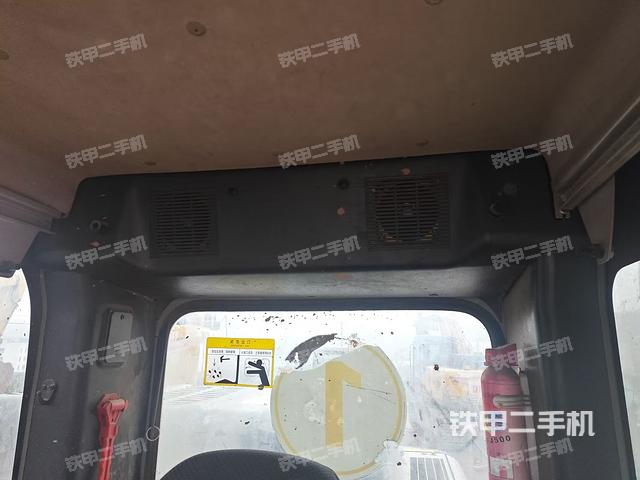 座椅后部（駕駛室部分）