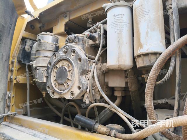 液壓泵斜45?左（大件艙室）