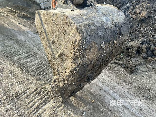 鏟斗45度（工作和回轉(zhuǎn)裝置）