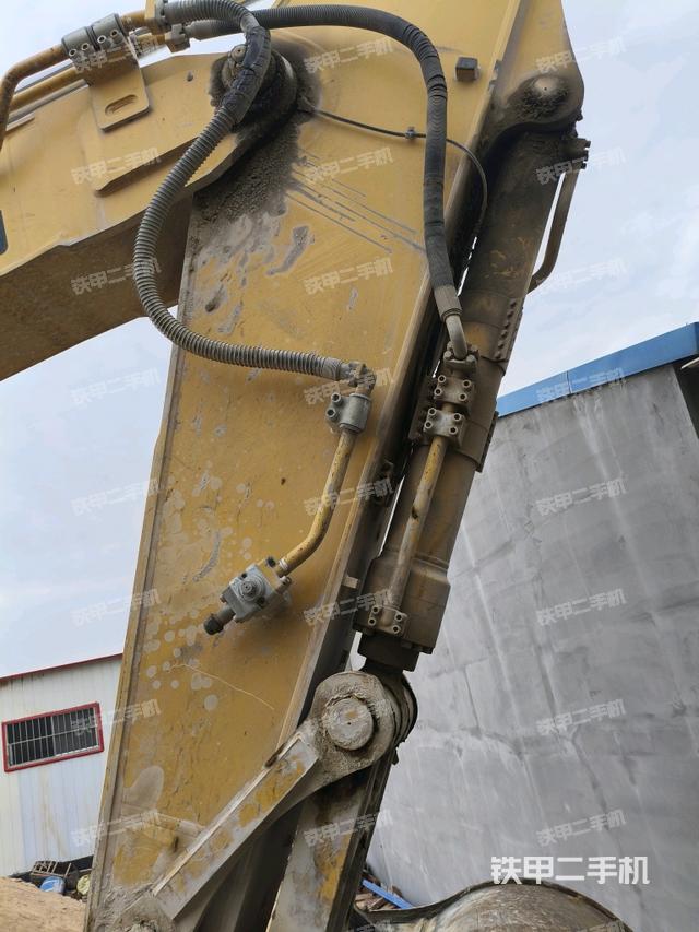 小臂整體左后（工作和回轉(zhuǎn)裝置）