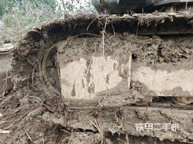 右驱动轮（行走机构）